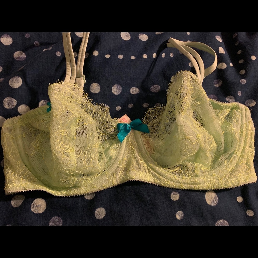 Unlined VS bra light green 34D